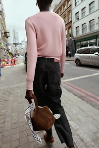 CARDIGAN WITH FLORAL BUTTONS