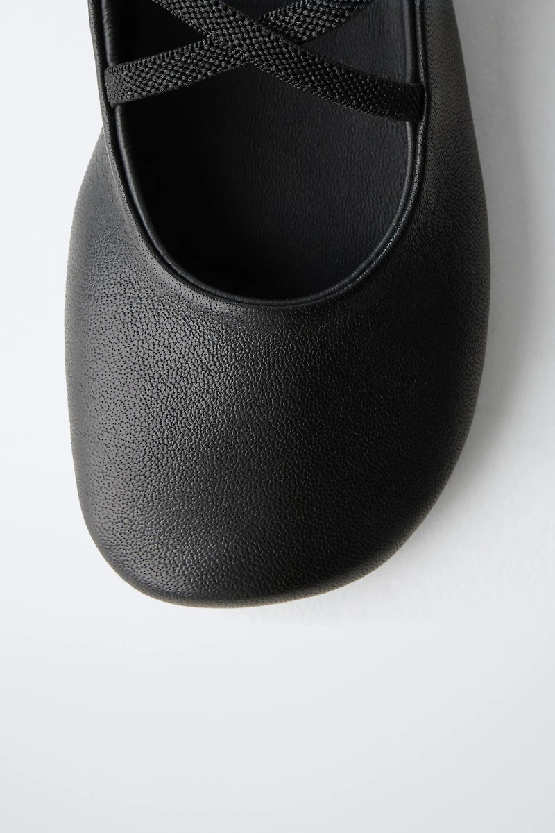 LEATHER BALLET FLATS