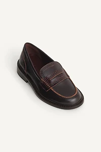 MOCASSINS EN CUIR ÉDITION LIMITÉE