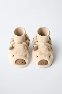 GIRAFFE SLIPPERS
