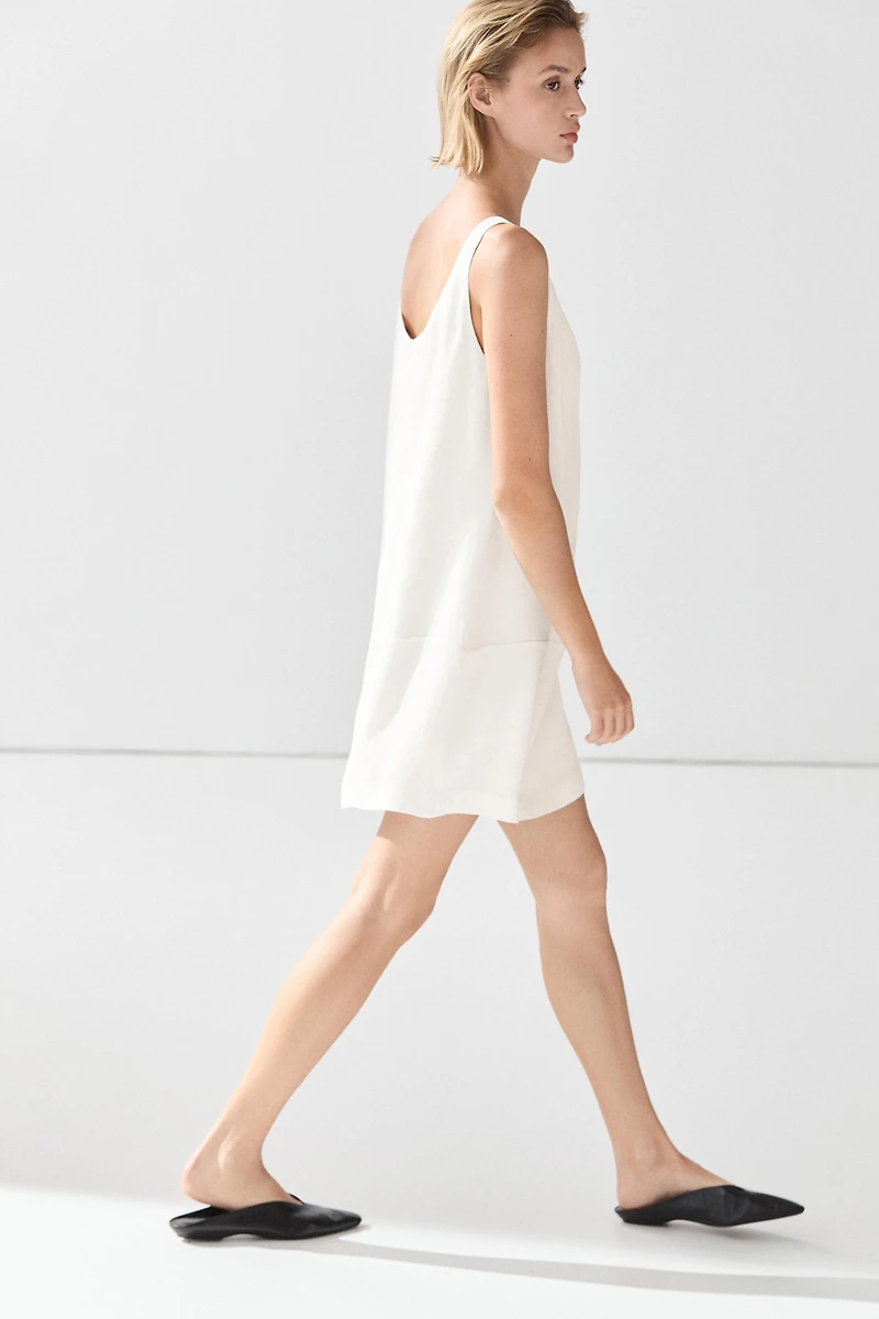 Flowing linen short dress