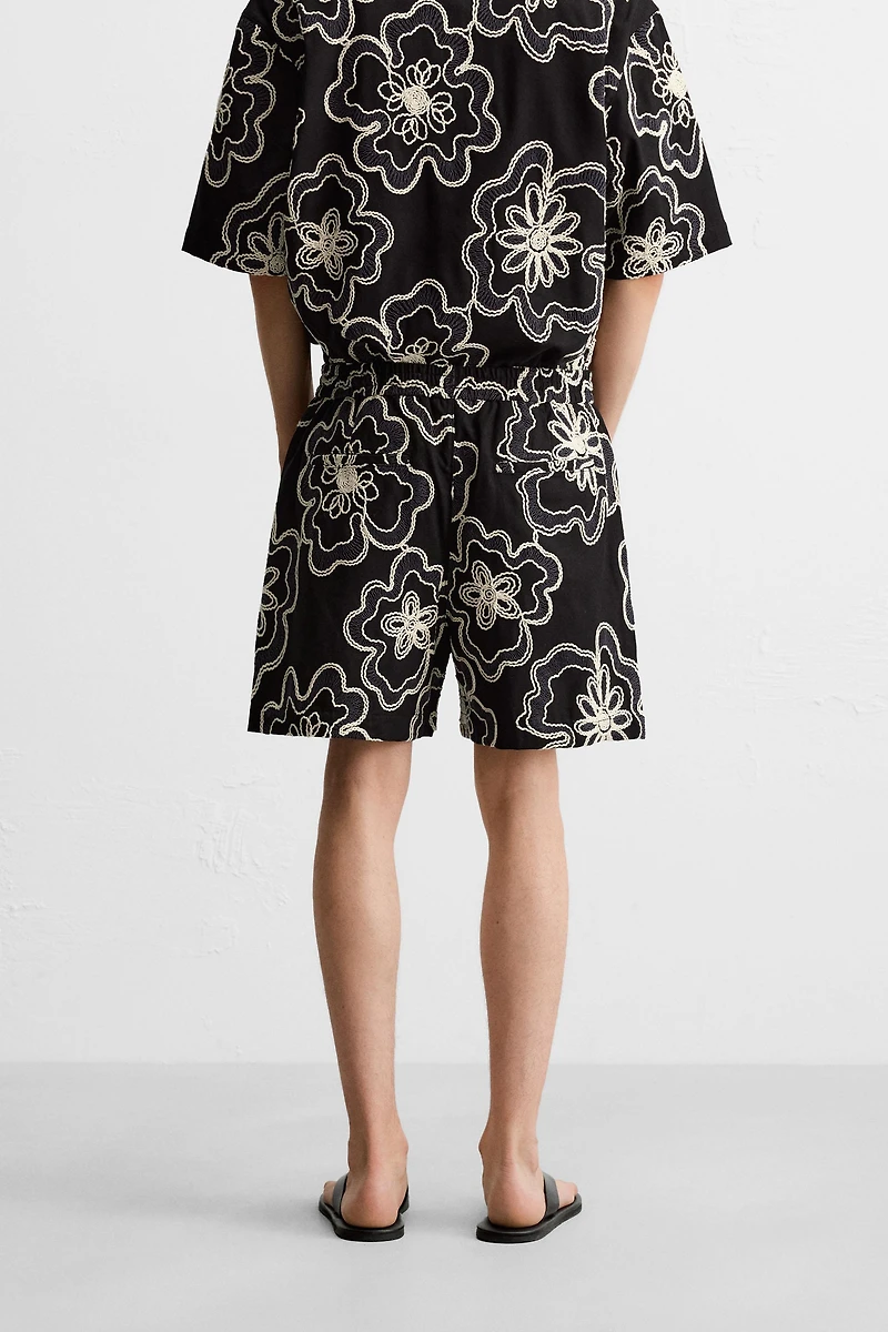 EMBOSSED EMBROIDERY SHORTS