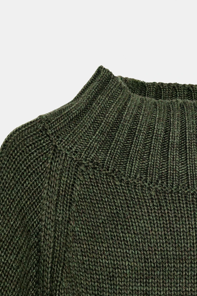 PULL CAPE EN MAILLE