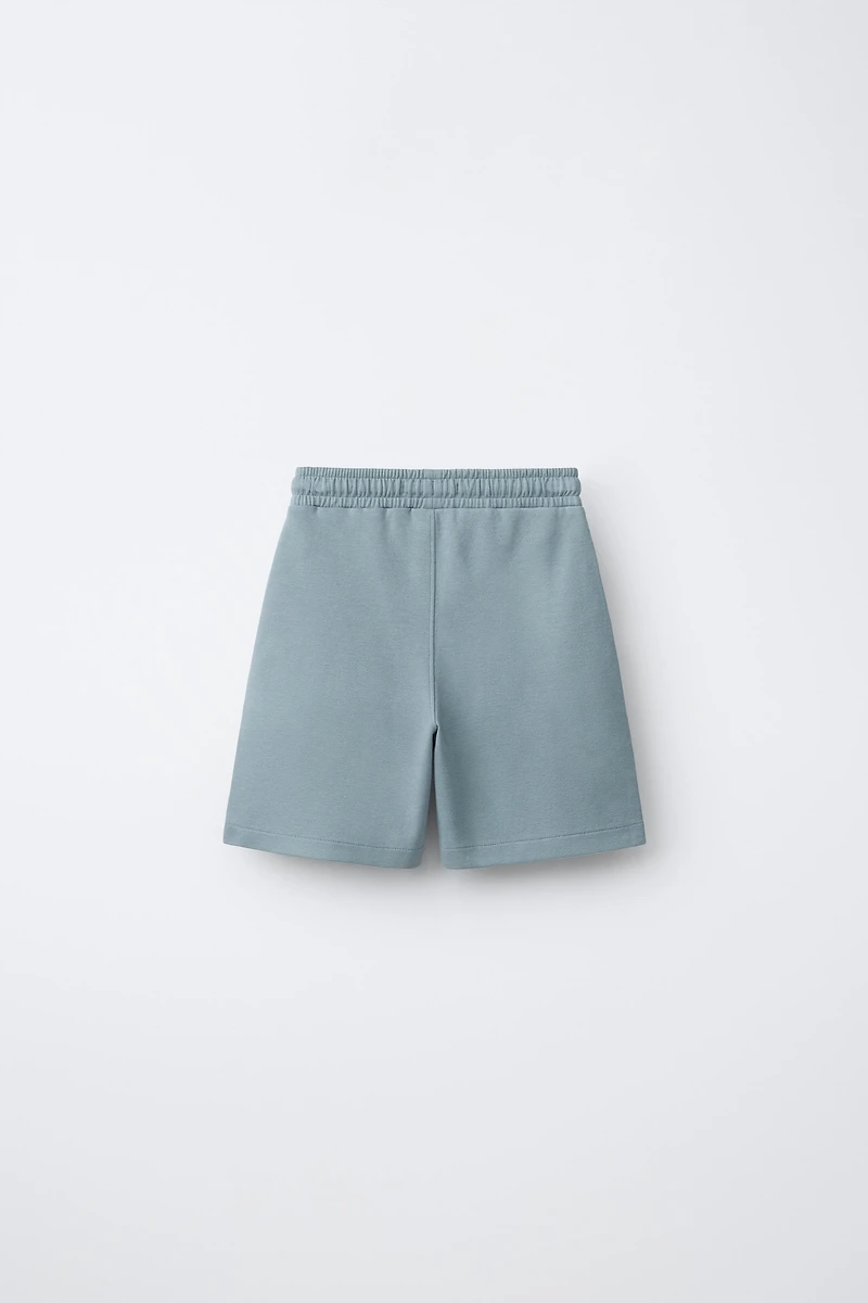 INTERLOCK T-SHIRT AND BERMUDA SET