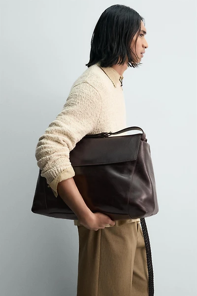 SAC BANDOULIÈRE OVERSIZE EN CUIR