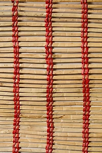 WOVEN STRAW RUNNER RUG