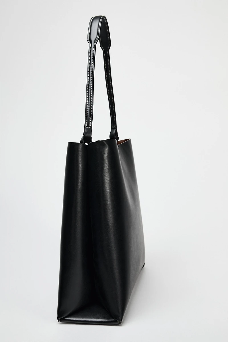 MINIMALIST BUCKET BAG