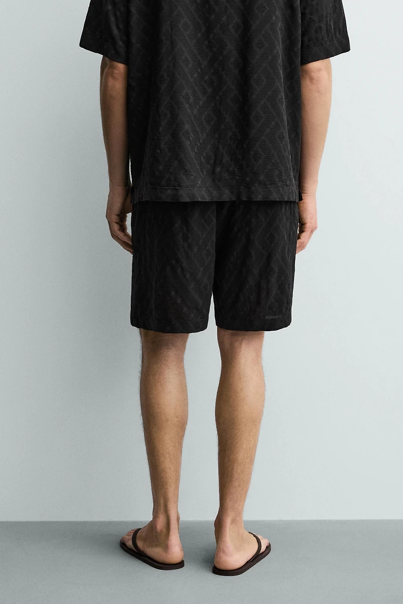 GEOMETRIC JACQUARD SHORTS