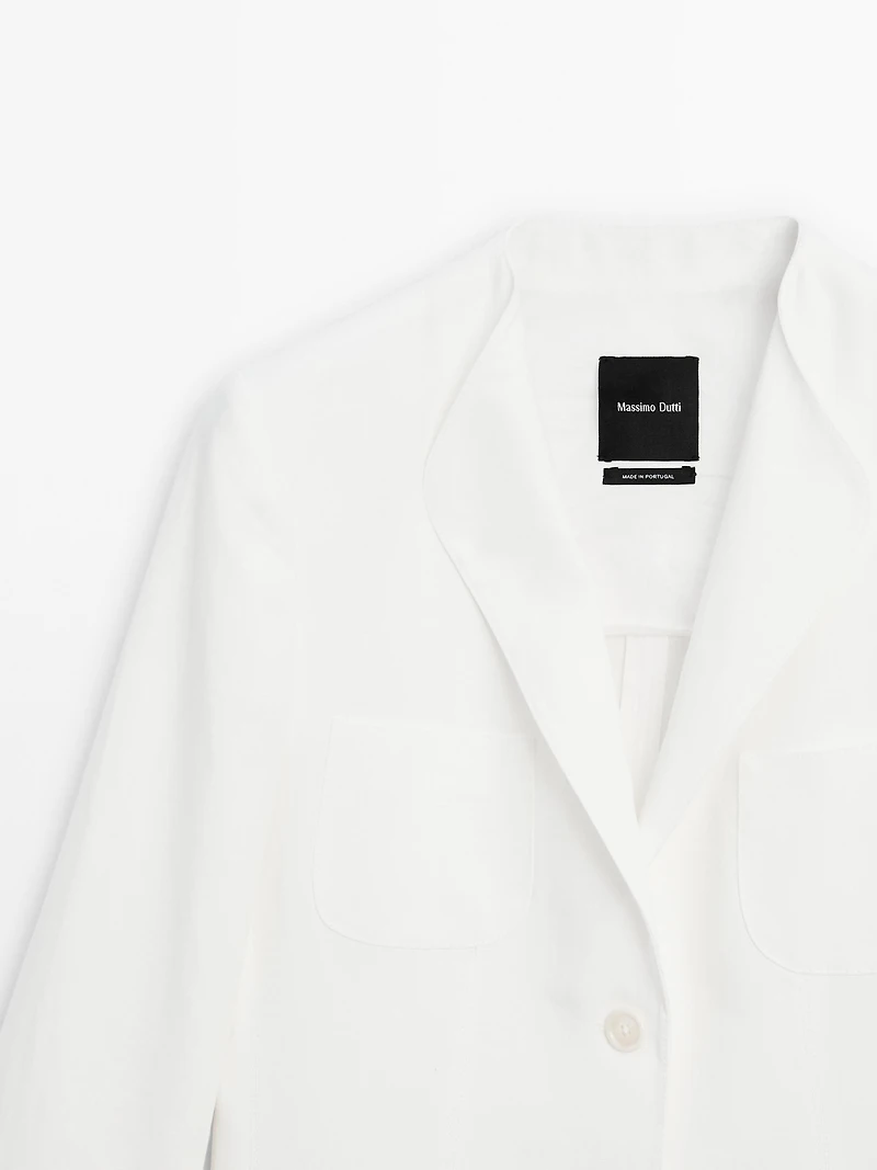 100% linen blazer with lapel detail