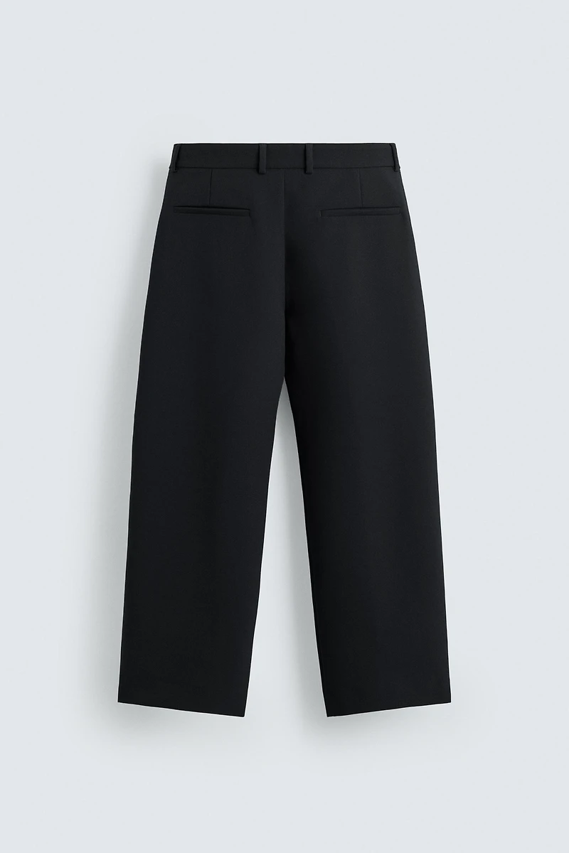 RELAXED FIT PLEATED PANTS