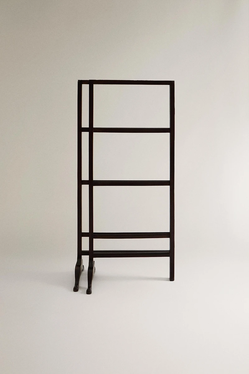 FOLDABLE TOWEL RACK
