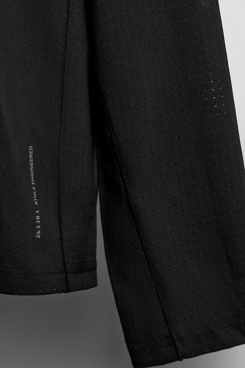 LONG SLEEVE PERFORATED T-SHIRT