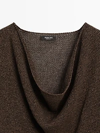 Top asymétrique à col drapé