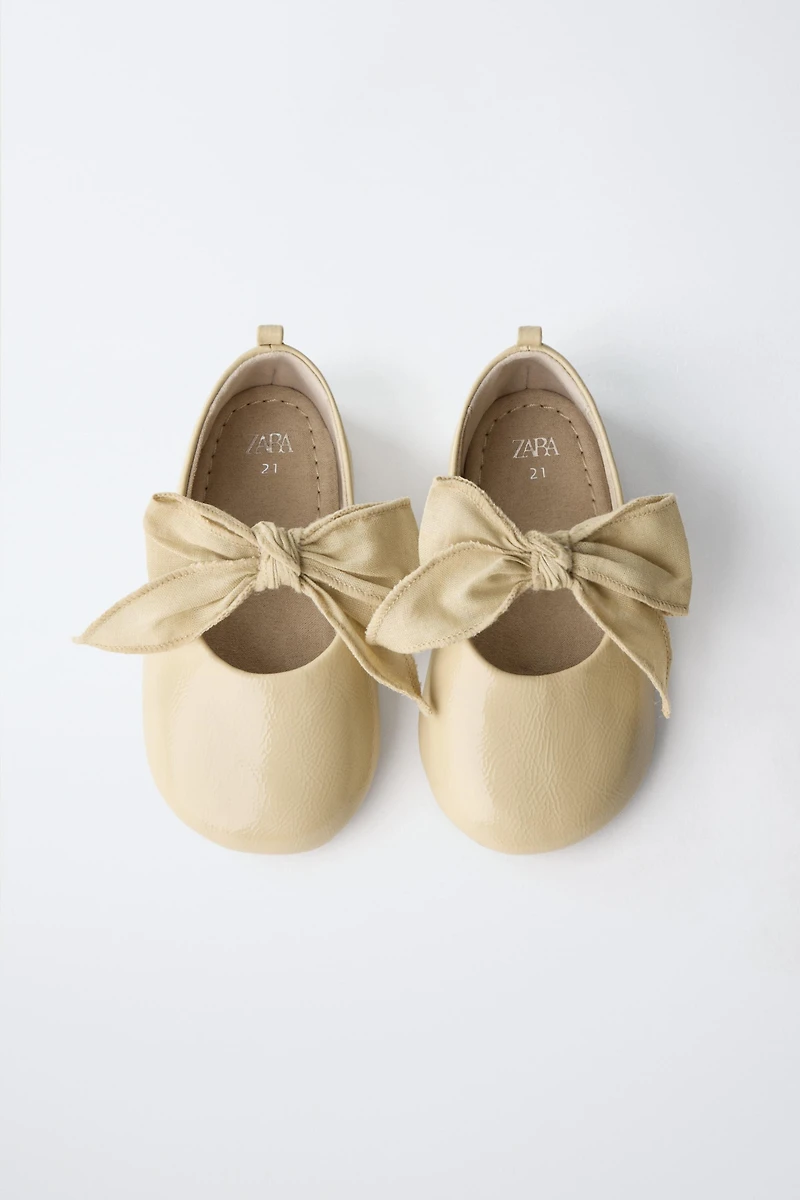 BALLET FLATS WITH BOW