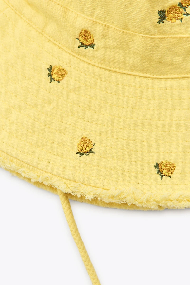 FLORAL EMBROIDERY BUCKET HAT