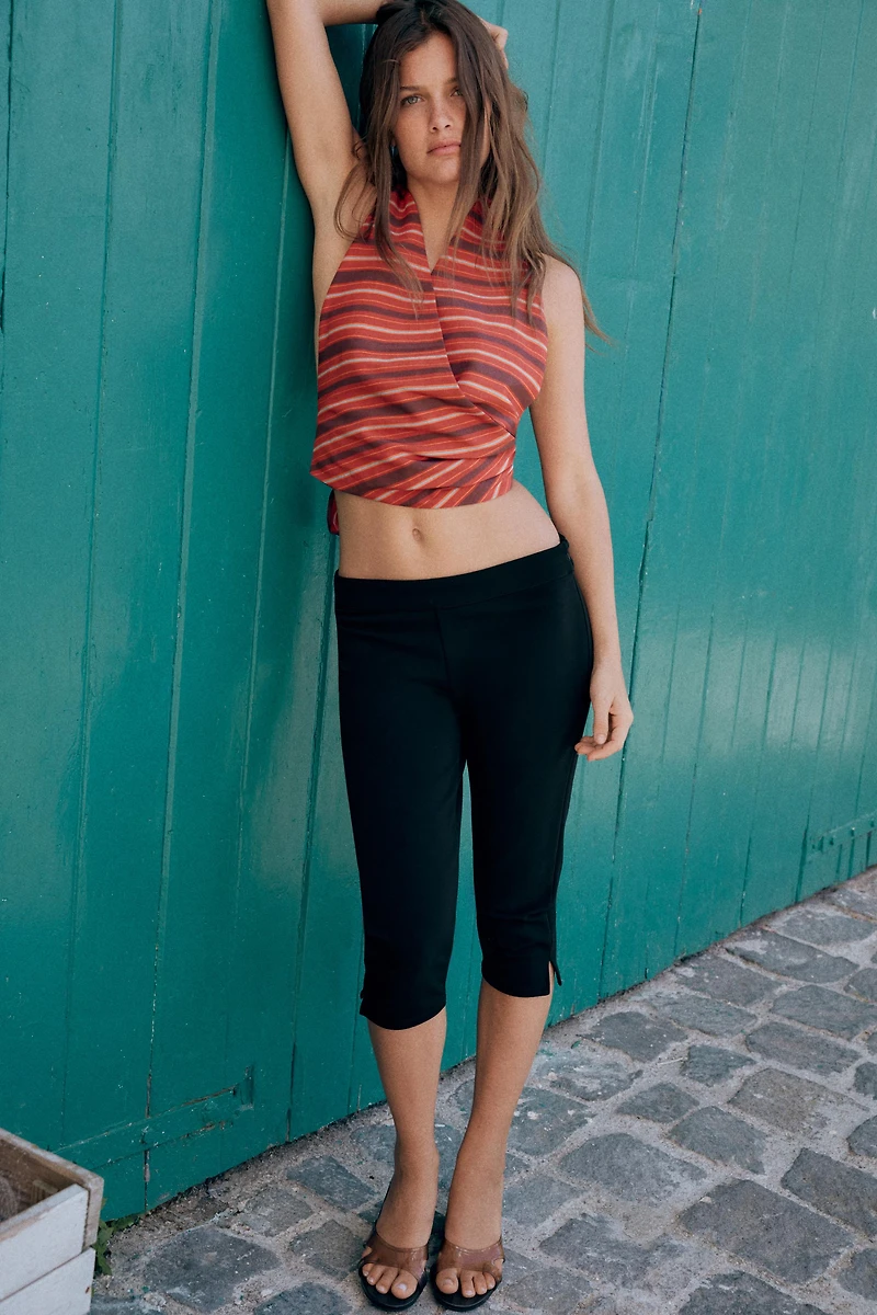 TOP HALTER CROISÉ À RAYURES