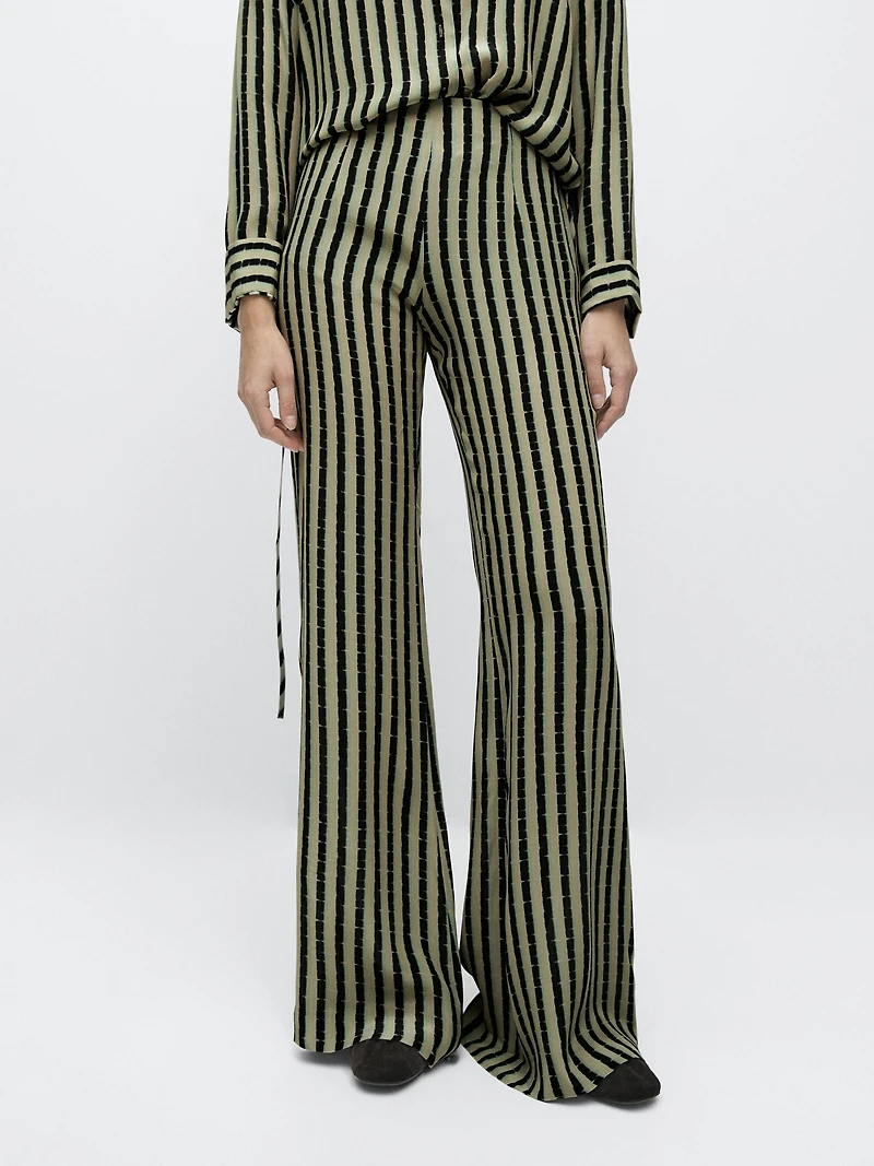 Pantalon flare à rayures