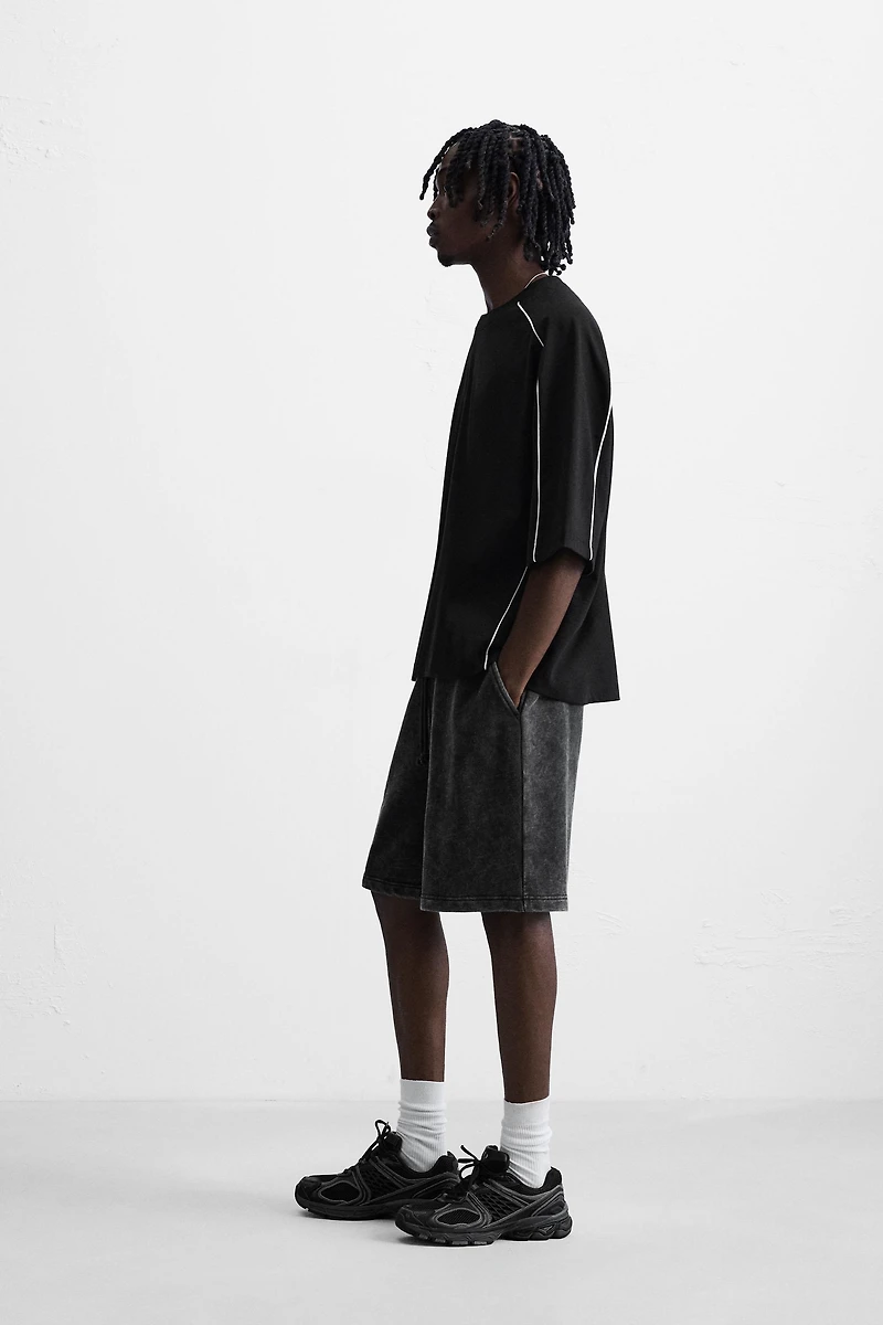 CONTRASTING TRIM SWEATSHIRT