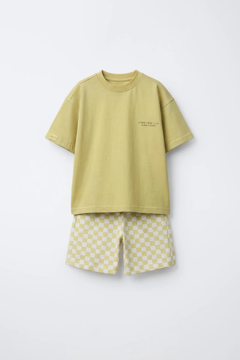ENSEMBLE T-SHIRT ET BERMUDA À DAMIER