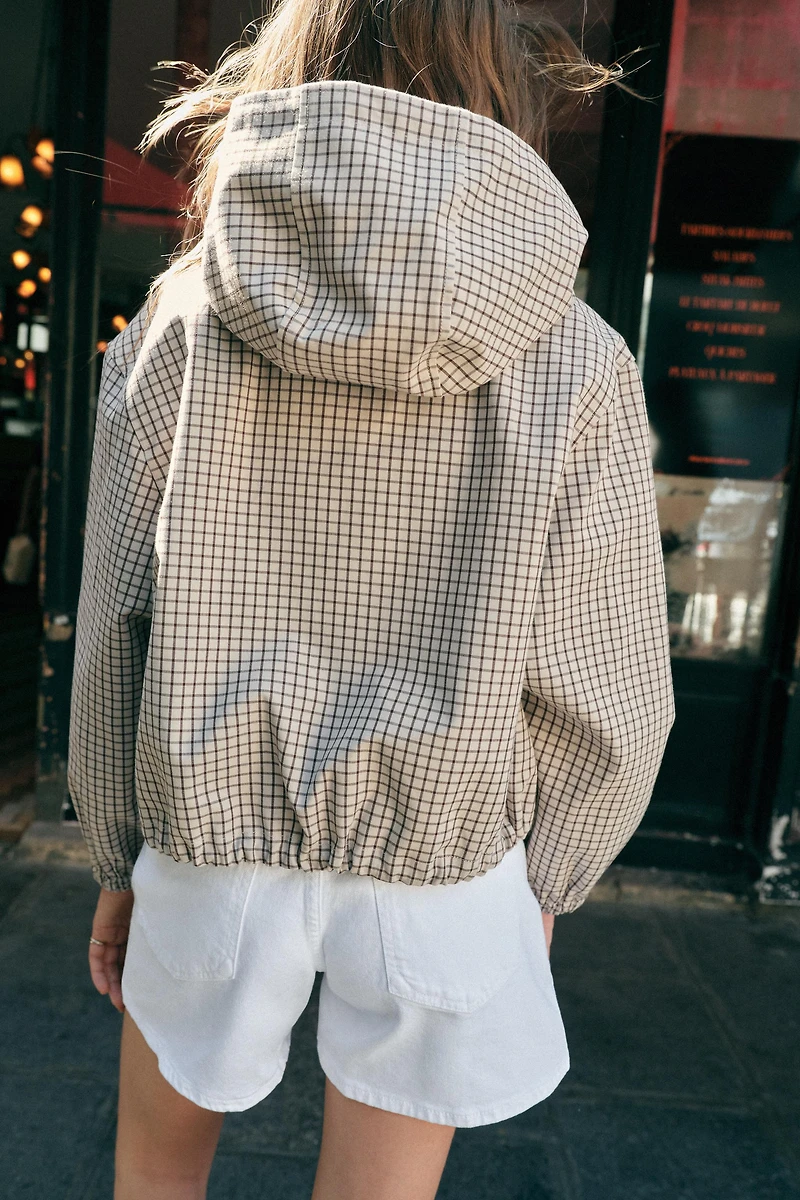 BLOUSON À CAPUCHE CARREAUX