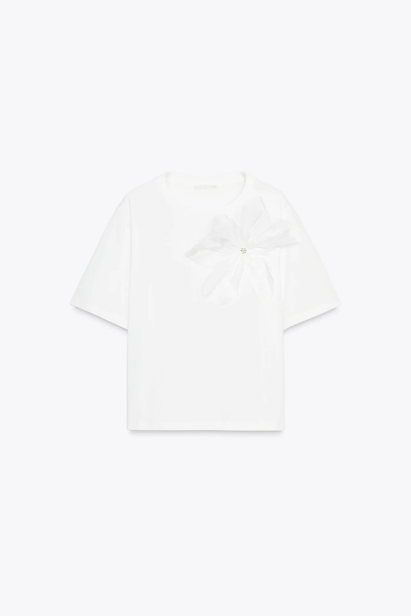 VOLUMINOUS FLOWER T-SHIRT