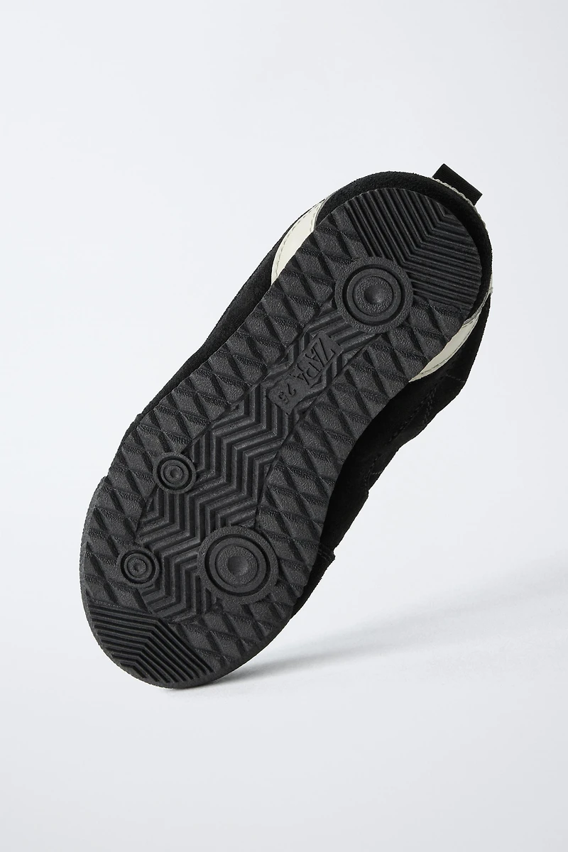LEATHER SNEAKERS