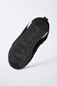LEATHER SNEAKERS