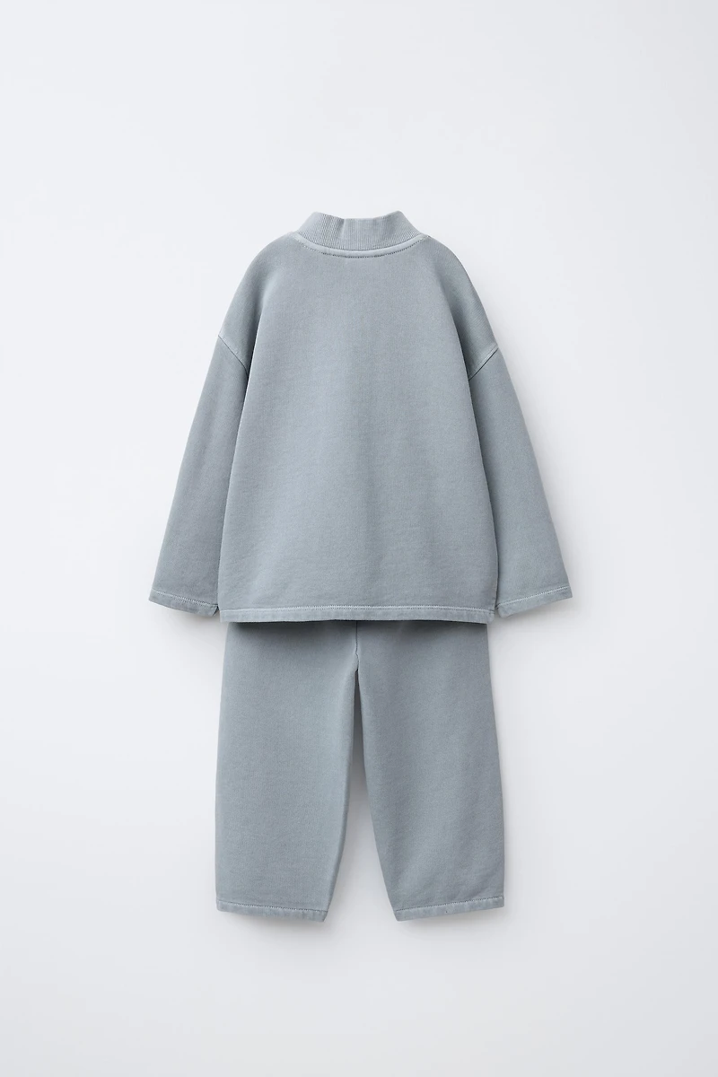 PLAIN JOGGING SWEATSHIRT AND PANTS SET