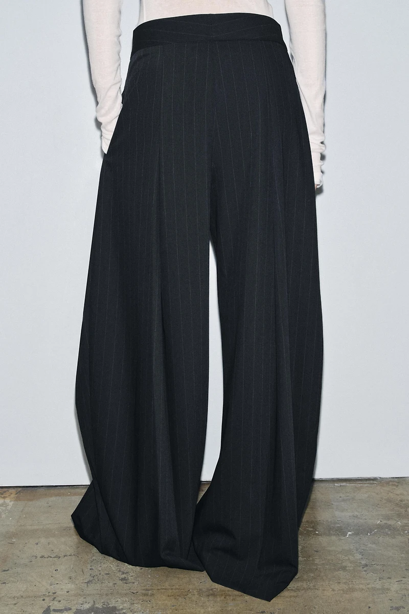 ZW COLLECTION PINSTRIPE PLEATED PANTS