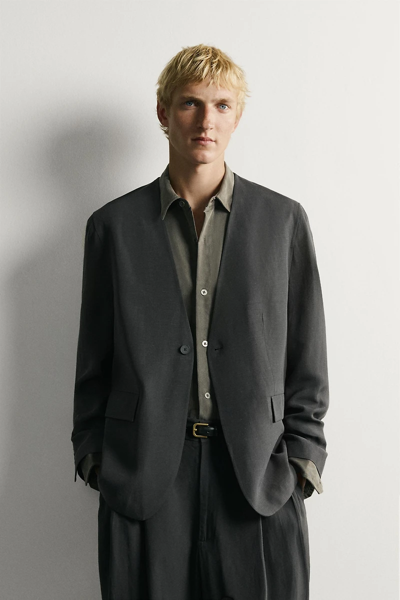 Relaxed-Fit Collarless Blazer