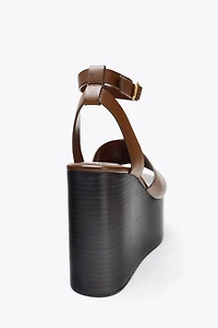 LEATHER WEDGE SANDALS WITH STRAP