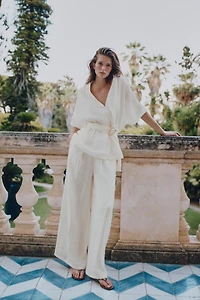 PLEATED WIDE LEG PANTS