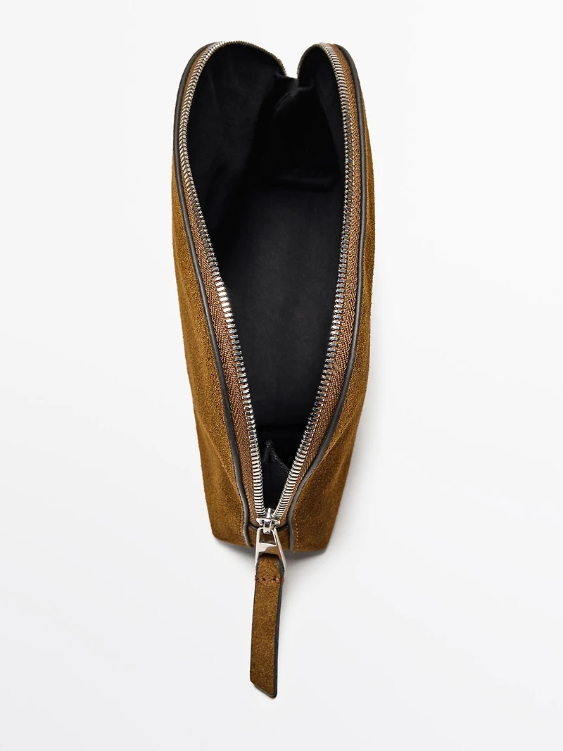 Petite trousse de toilette en croûte de cuir