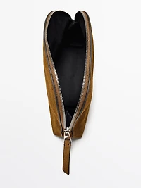 Petite trousse de toilette en croûte de cuir