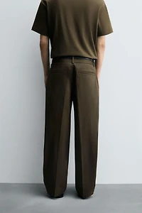 PANTALON COUPE DÉCONTRACTÉE À PLIS