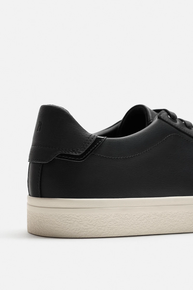 BASIC SNEAKERS