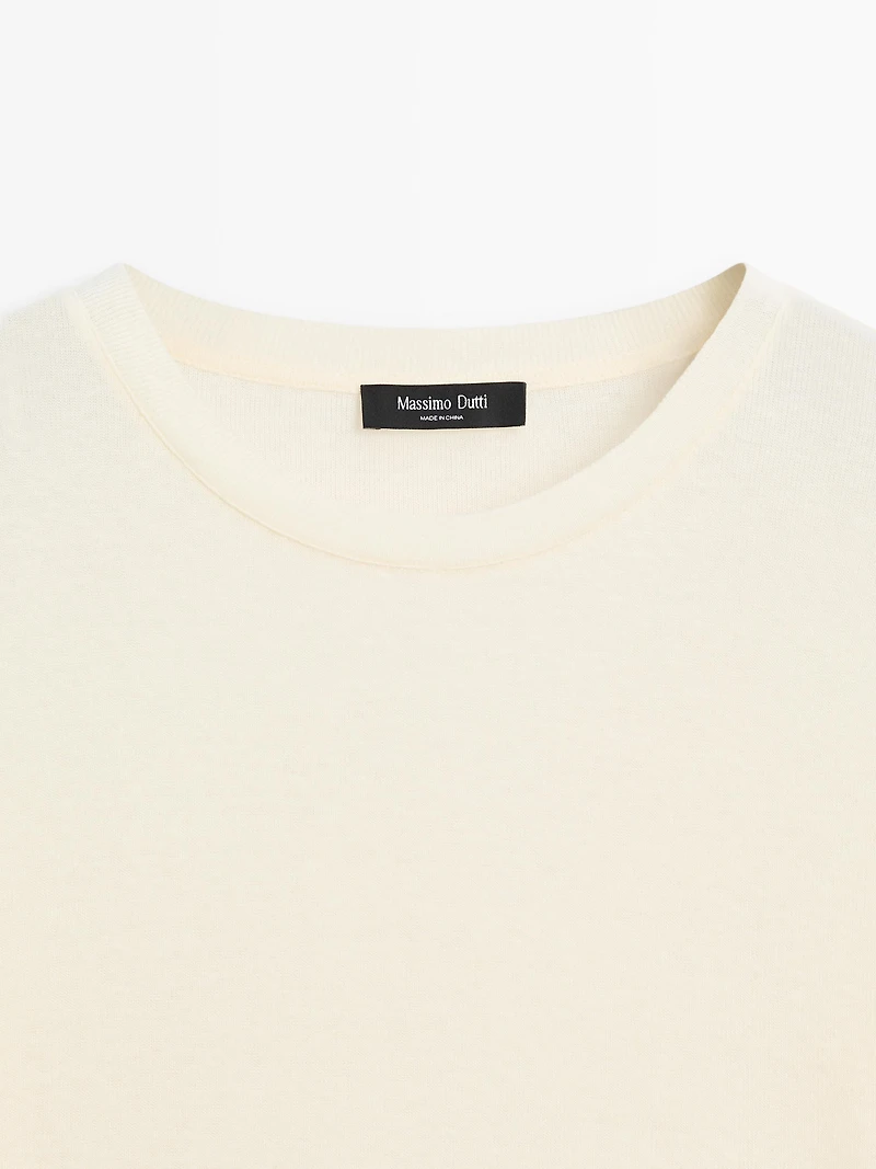 Short sleeve cotton blend T-shirt