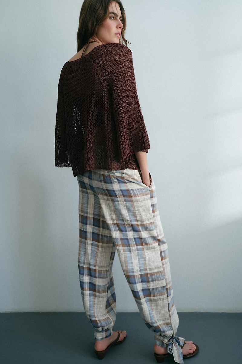 OPEN KNIT JUMPER