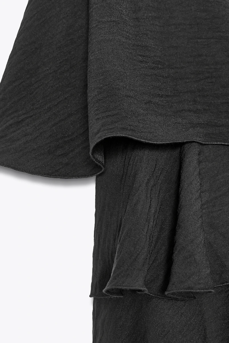 RUFFLED CAPE TOP