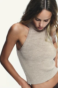 TOP EN MAILLE HALTER