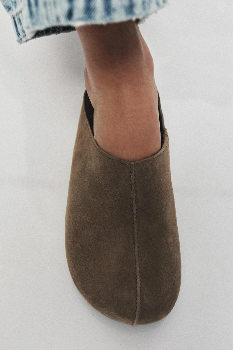 SPLIT SUEDE SLINGBACKS