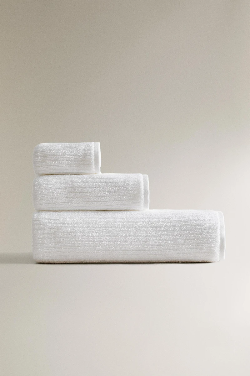 SERVIETTE DE BAIN TEXTURE CÔTELÉE
