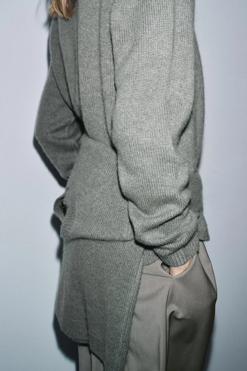 100% CASHMERE REGULAR FIT SWEATER
