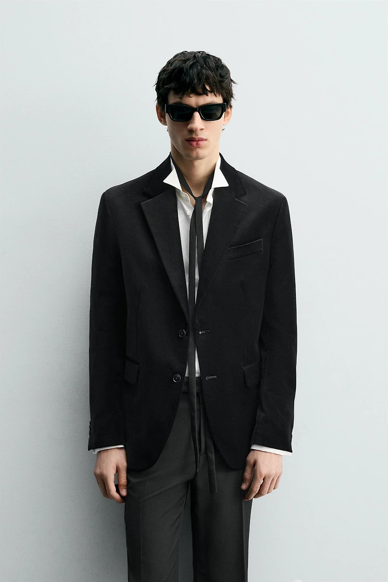 REGULAR FIT VELVET BLAZER