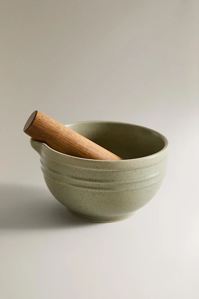 STONEWARE MORTAR AND PESTLE