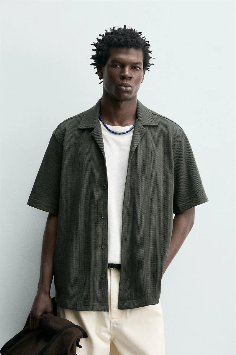 REGULAR FIT TEXTURED SHIRT