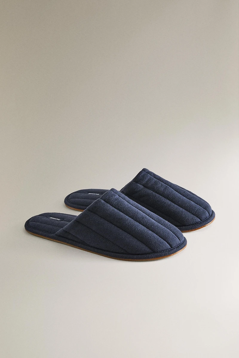 QUILTED MULE SLIPPERS