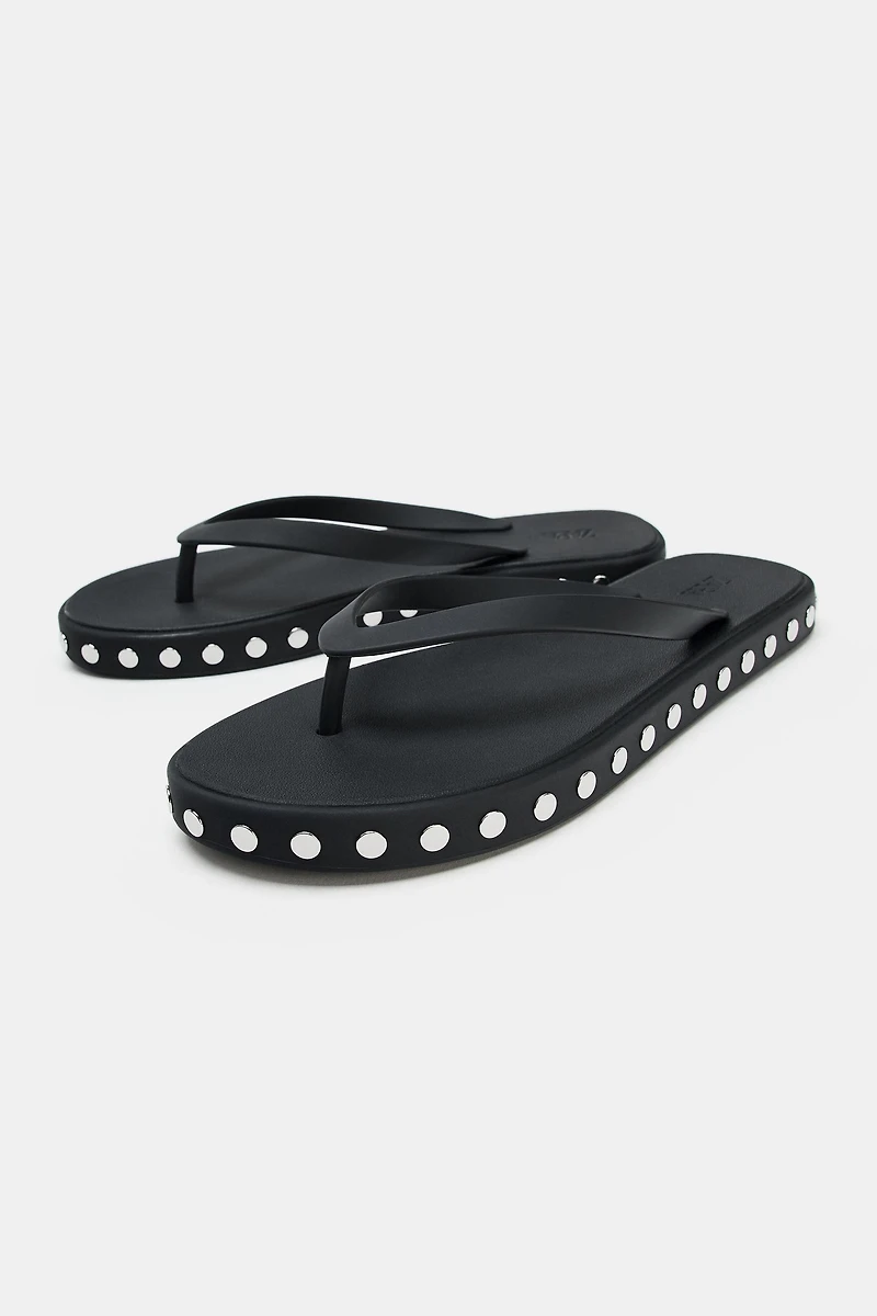 STUDDED FLAT SANDALS