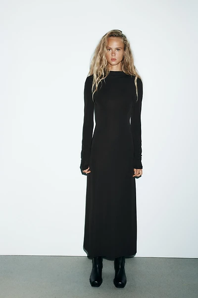 ROBE CRÊPE DOS NU