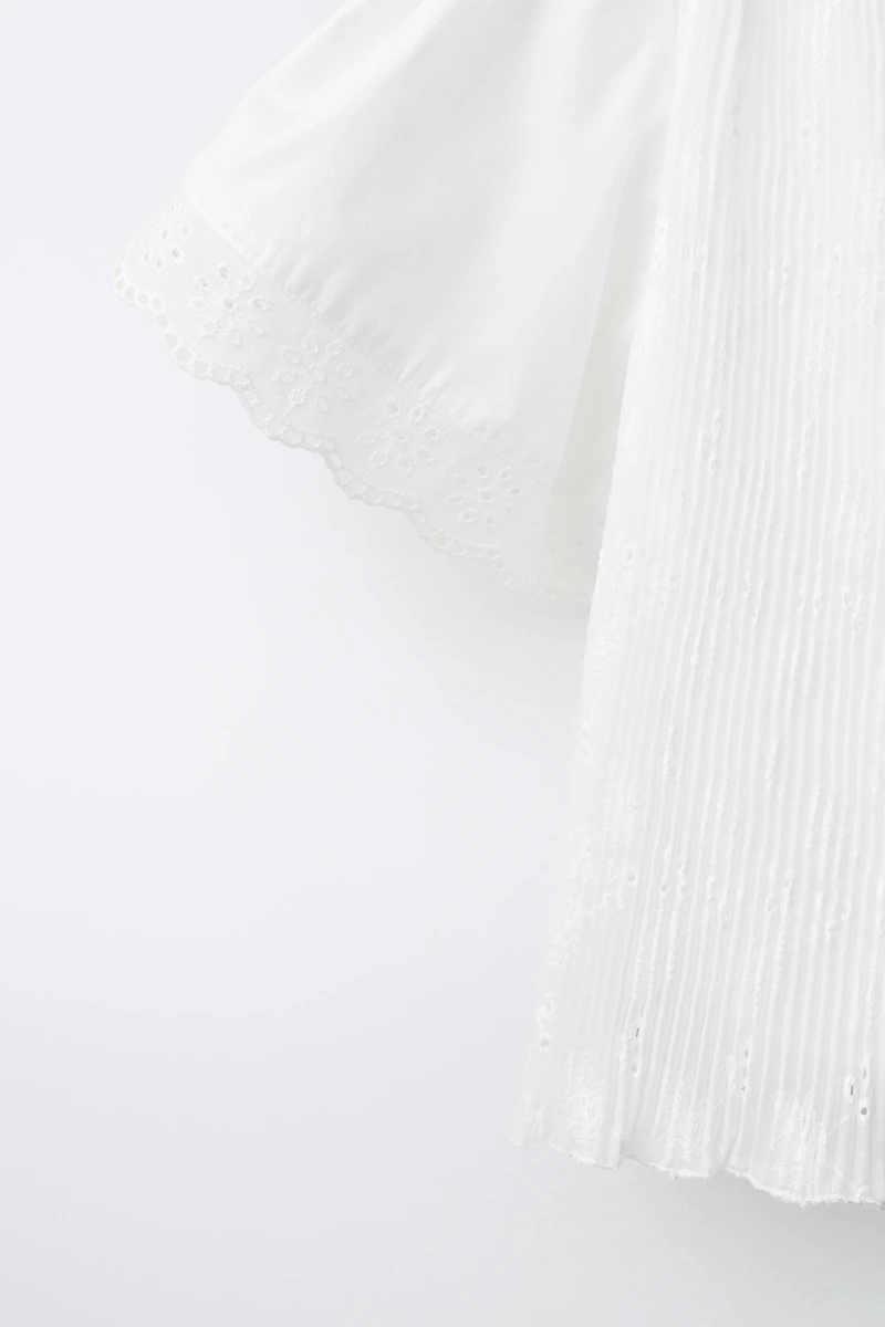 PLEATED LACE TOP